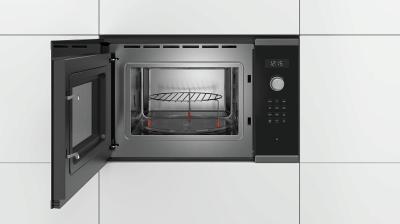Встраиваемая микроволновая печь Bosch BEL554MS0 25л. 900Вт черный
